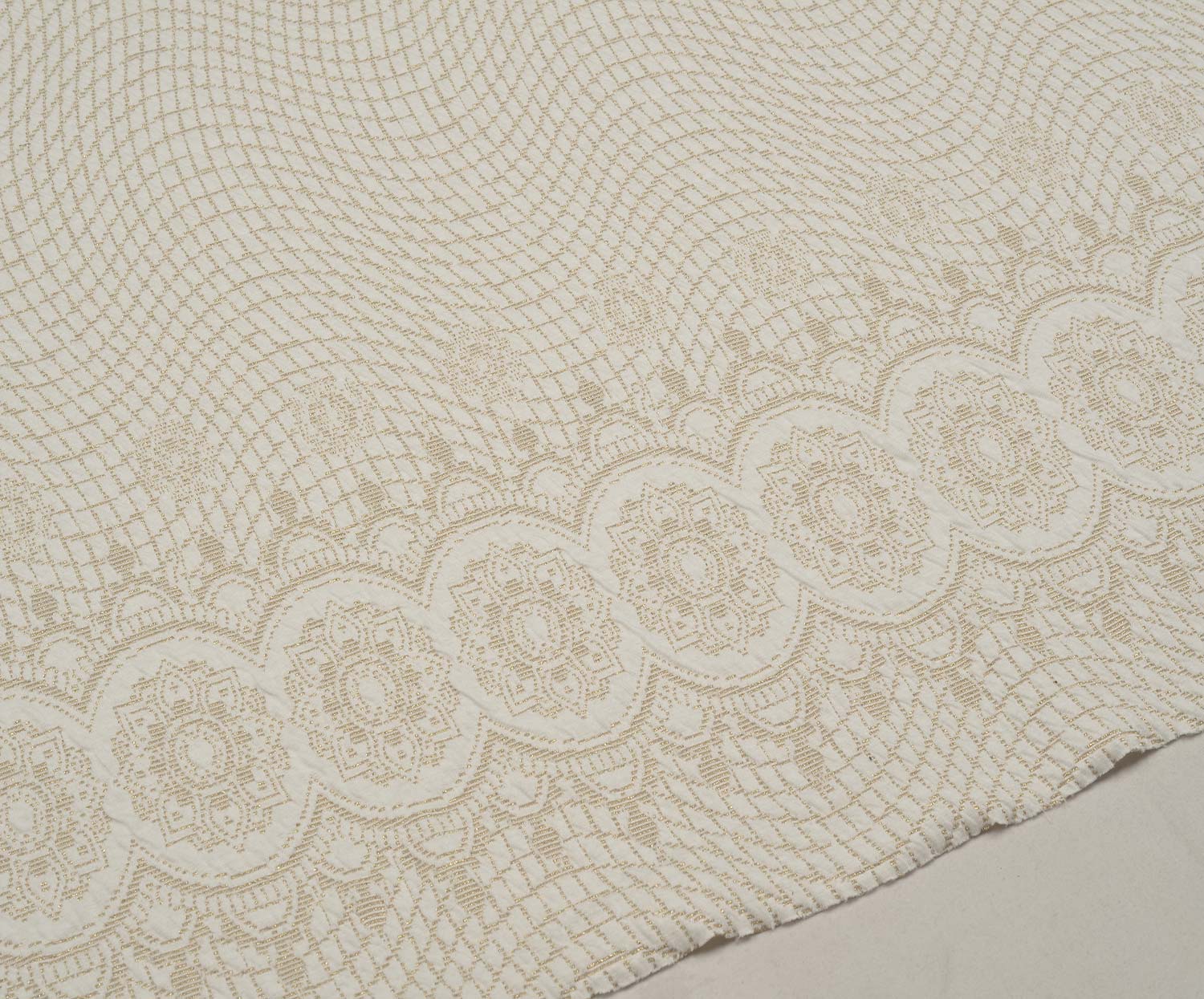 KABARTMA DOKULU ÇİÇEKLİ SİMLİ LUXE ÖRME - EKRU