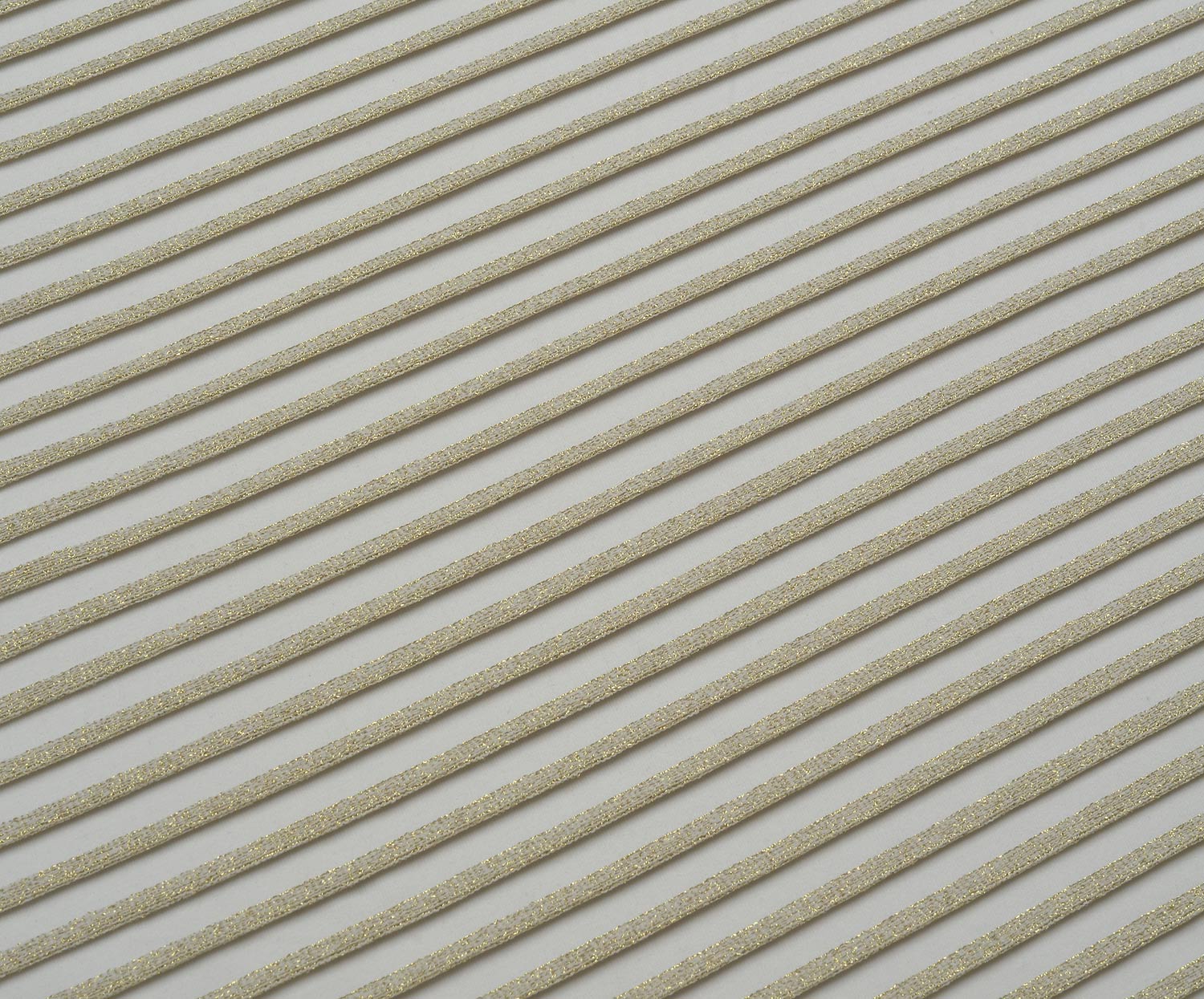 ALTIN ŞERİTLİ PİLİSE GÖRÜNÜMLÜ ÖRME KUMAŞ - ALTIN