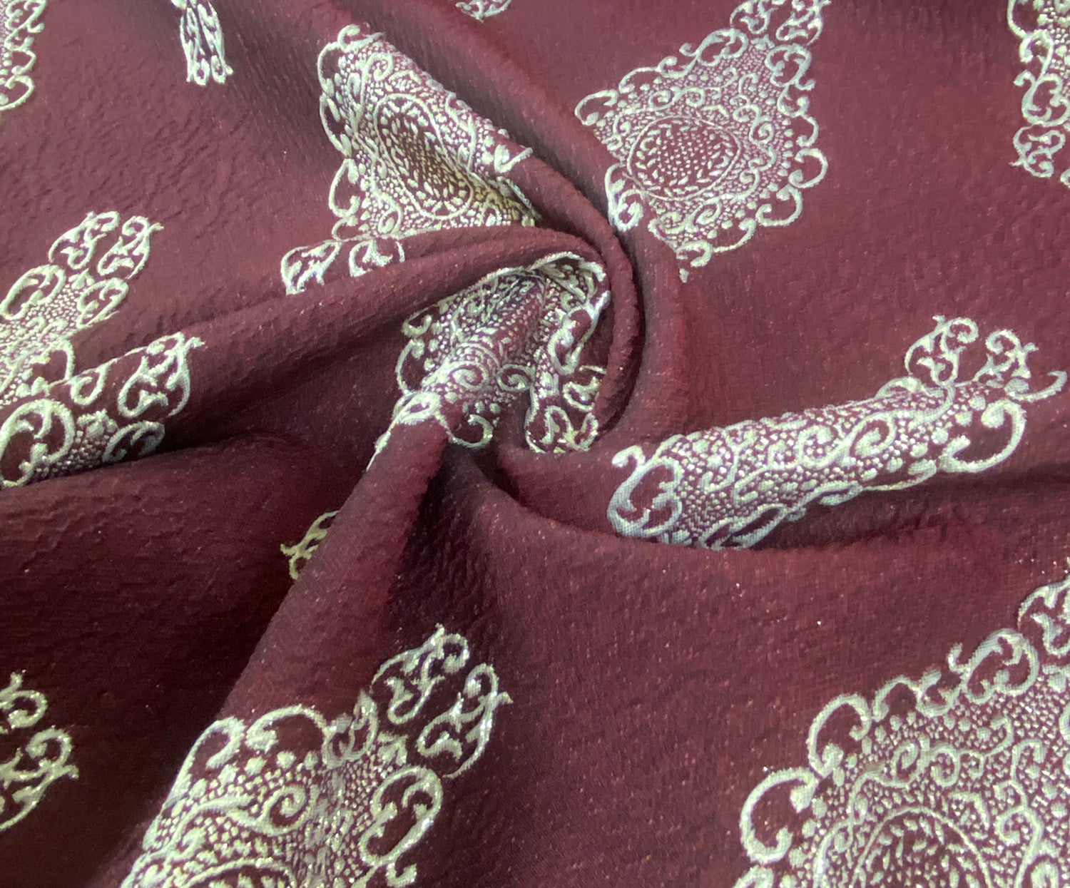 DESENLİ BROKAR JAKAR KUMAŞ - BORDO