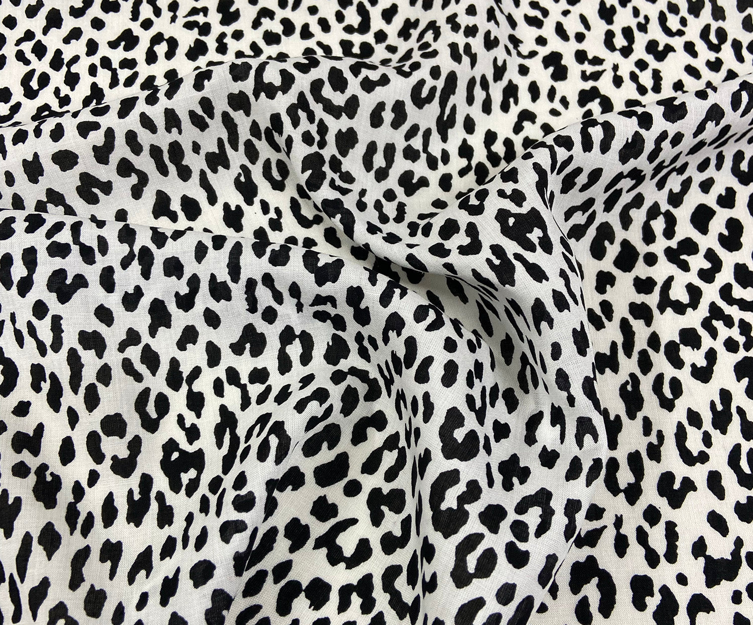 LEOPAR DESENLİ VUAL VİSKON KUMAŞ - SİYAH