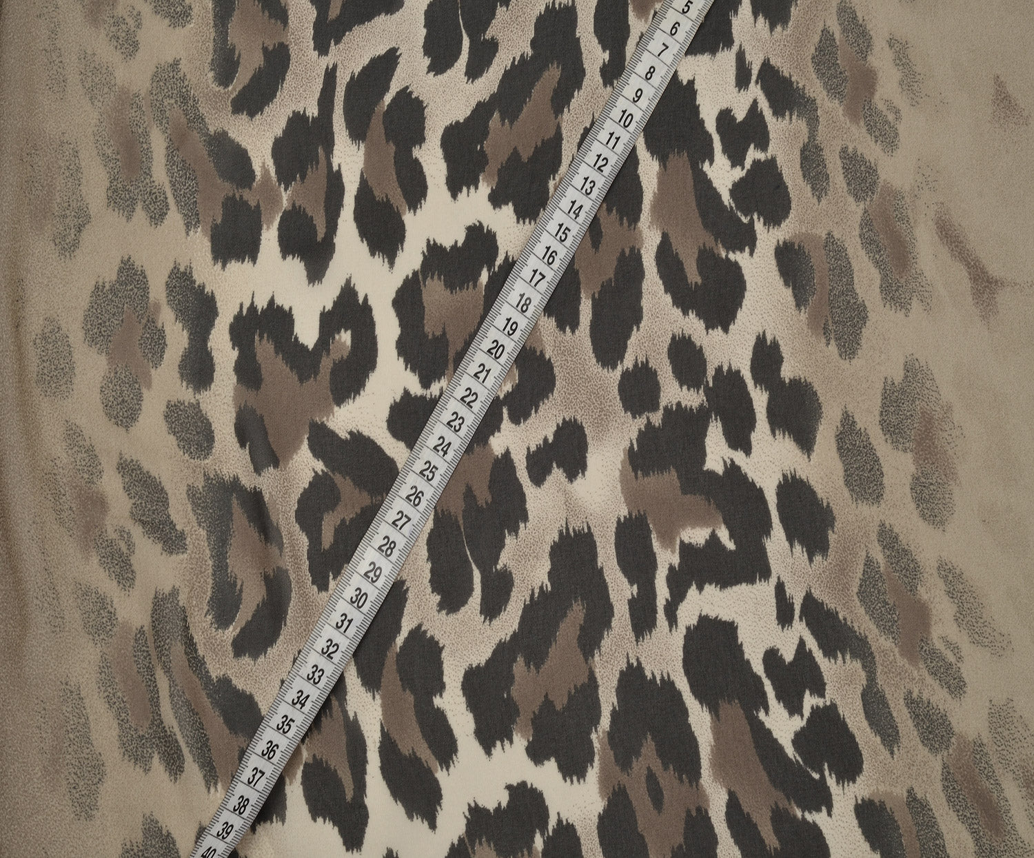 LEOPAR DESENLİ ŞİFON KUMAŞ - VİZON
