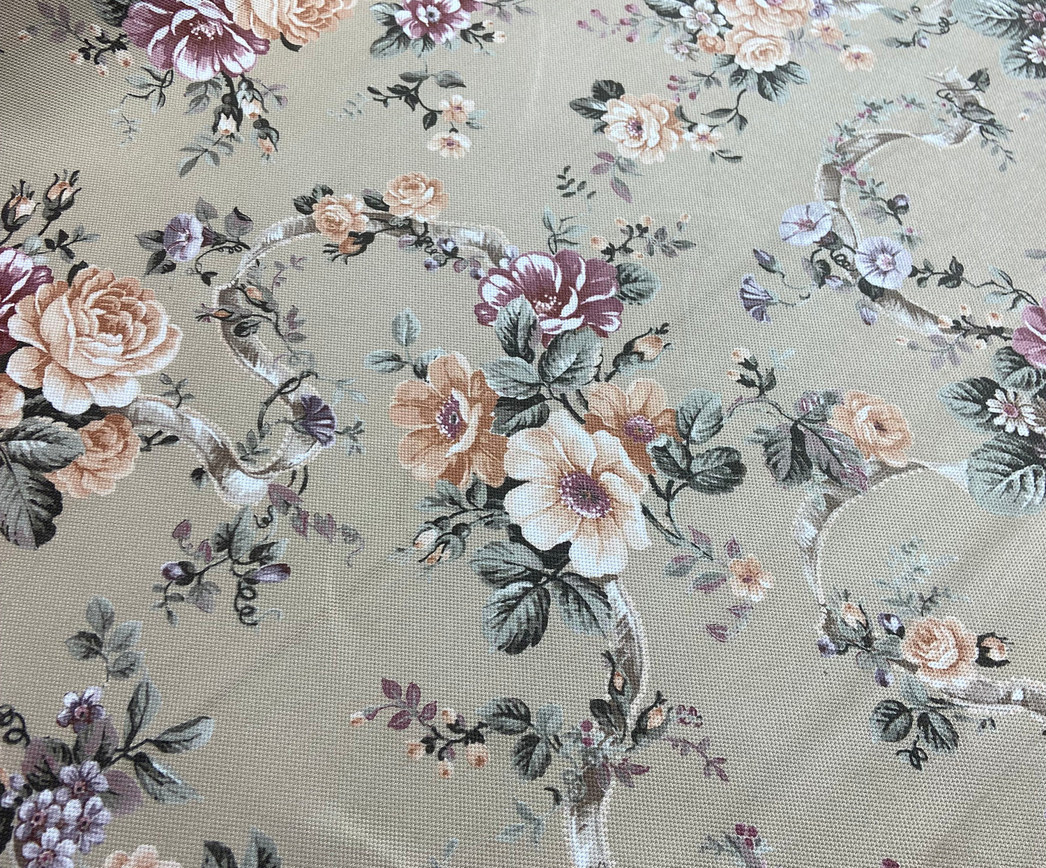 PASTEL ÇİÇEKLER DİJİTAL BASKI KUMAŞ - SU YEŞİLİ