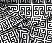 GREEK KEY DESENLİ DİJİTAL BASKI KUMAŞ - SİYAH