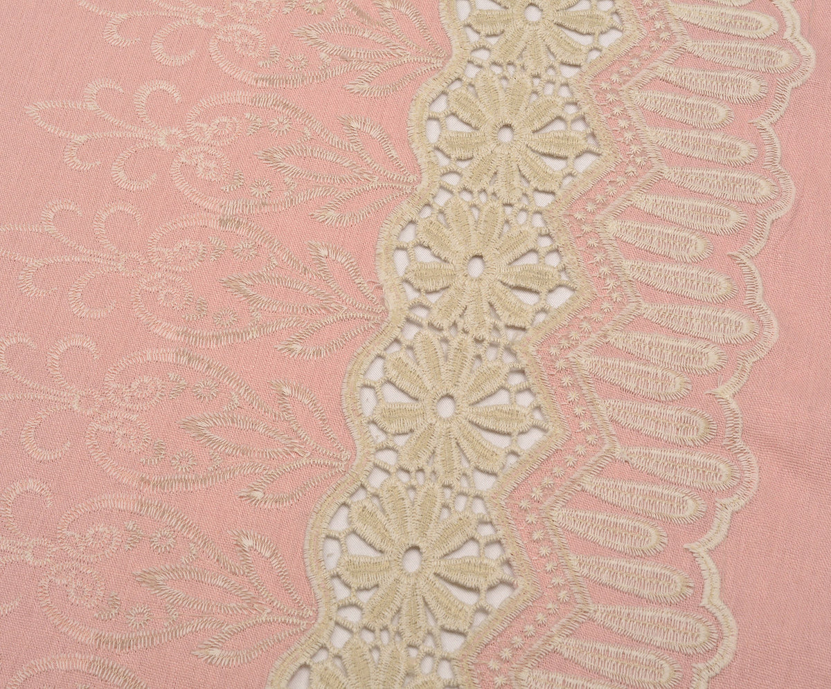 İŞLEMELİ KETEN BRODE KUMAŞ - PEMBE