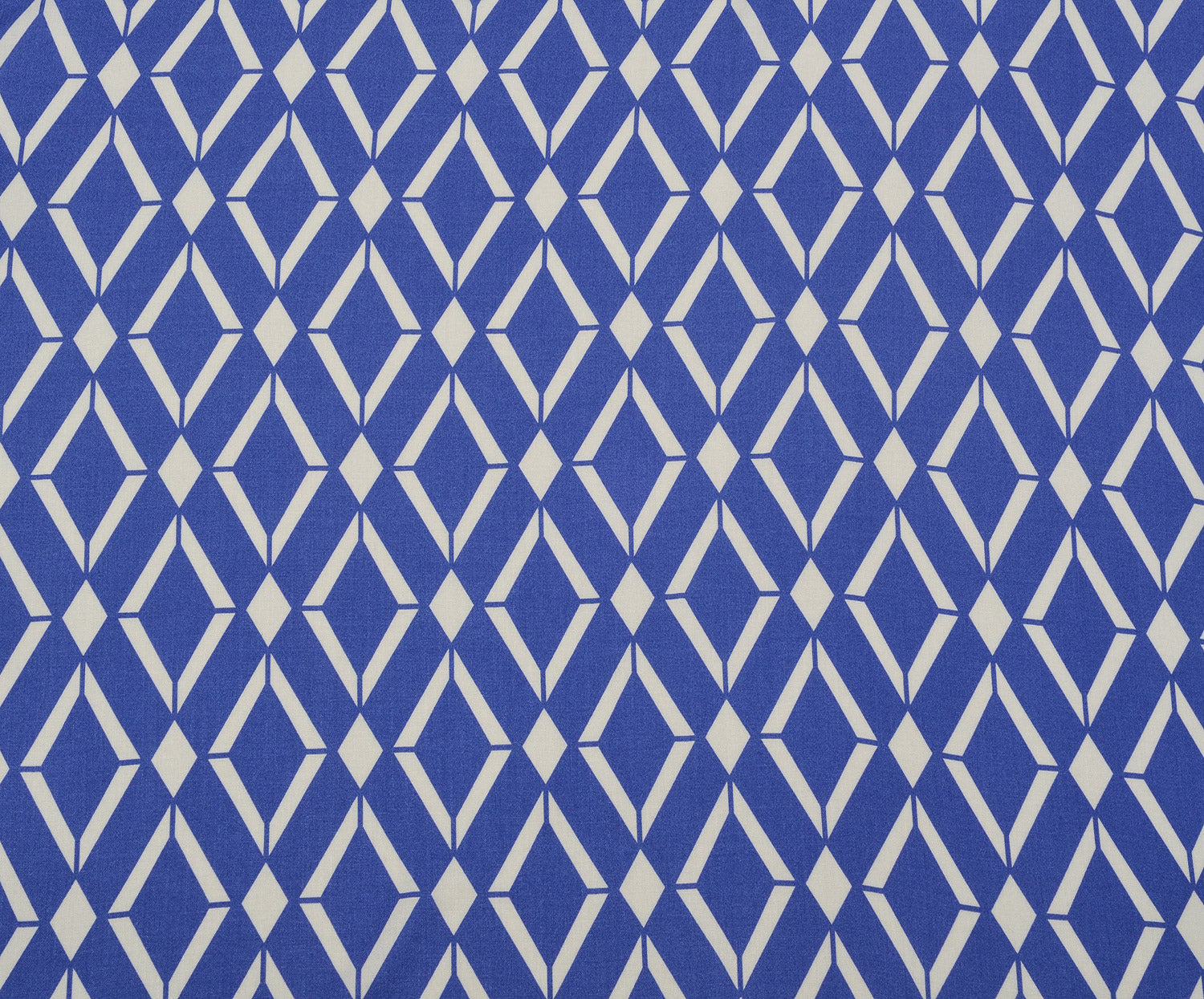 GEOMETRİK DESENLİ VİSKON KUMAŞ - SAKS