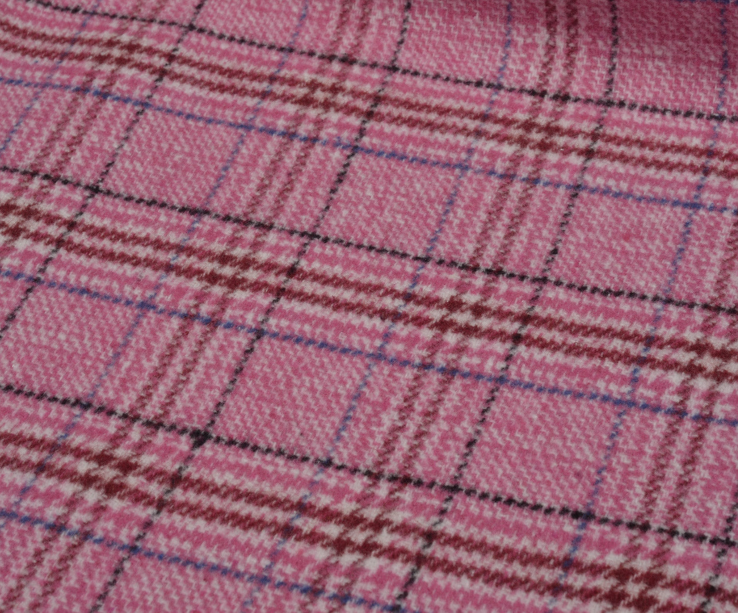 EKOSE DESENLİ ŞANEL BUKLET KUMAŞ - PEMBE