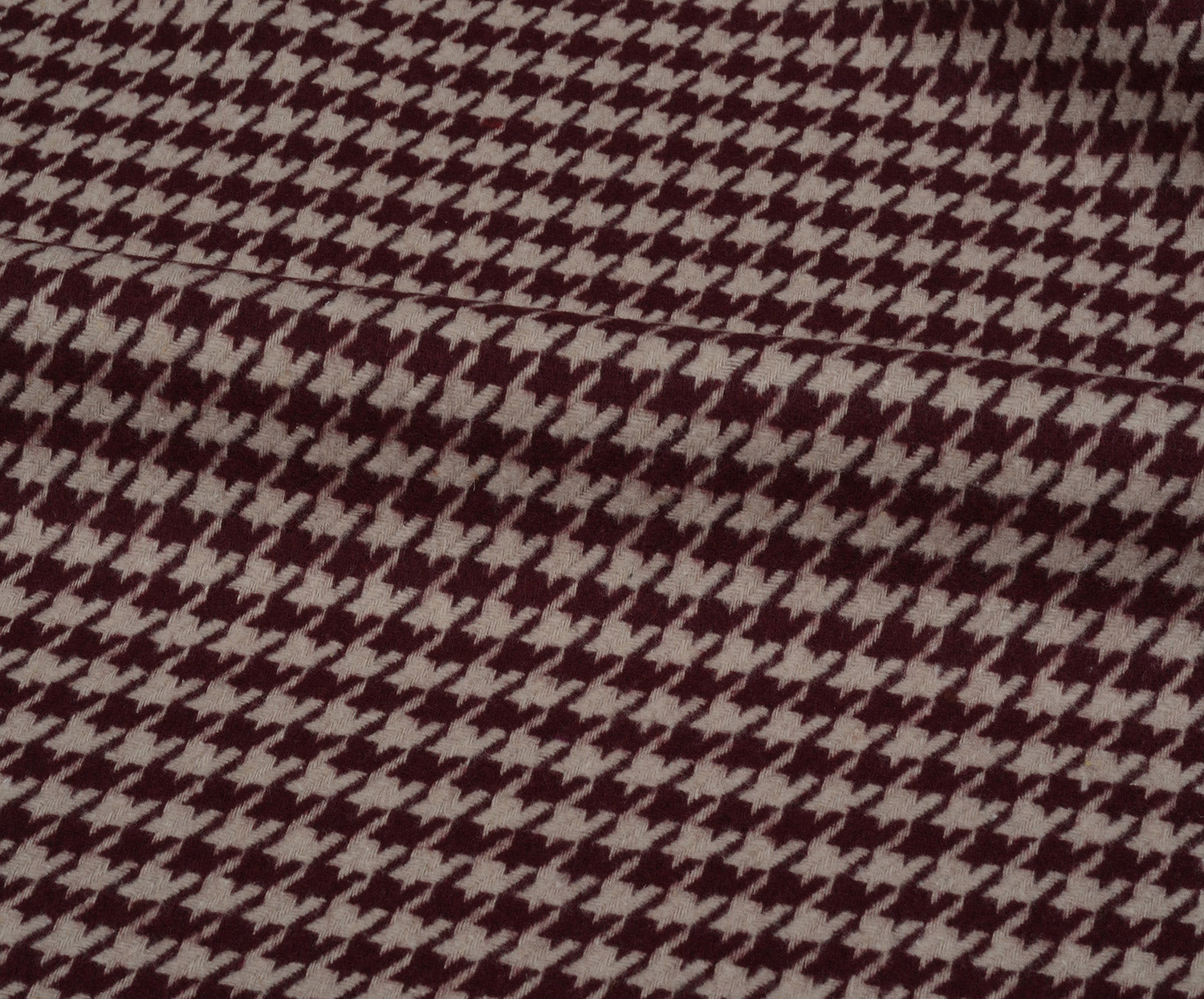 KAZAYAĞI DESENLİ ŞANEL BUKLET KUMAŞ - BORDO