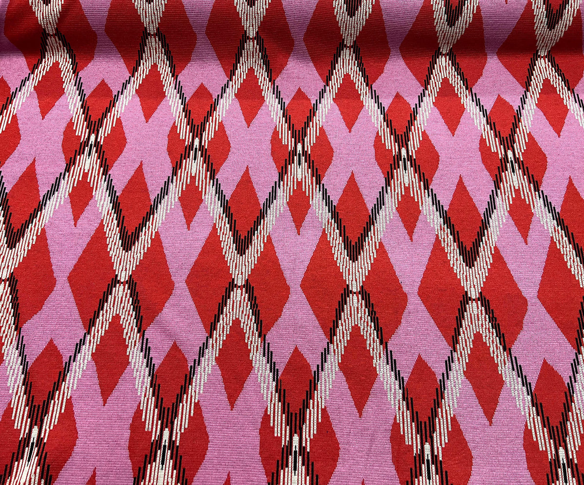 GEOMETRİK DESENLİ ÖRME KUMAŞ - PEMBE