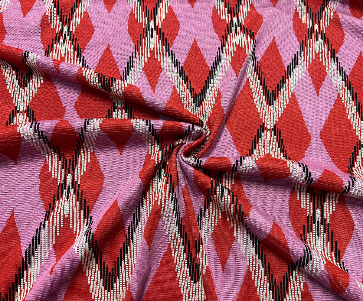 GEOMETRİK DESENLİ ÖRME KUMAŞ - PEMBE