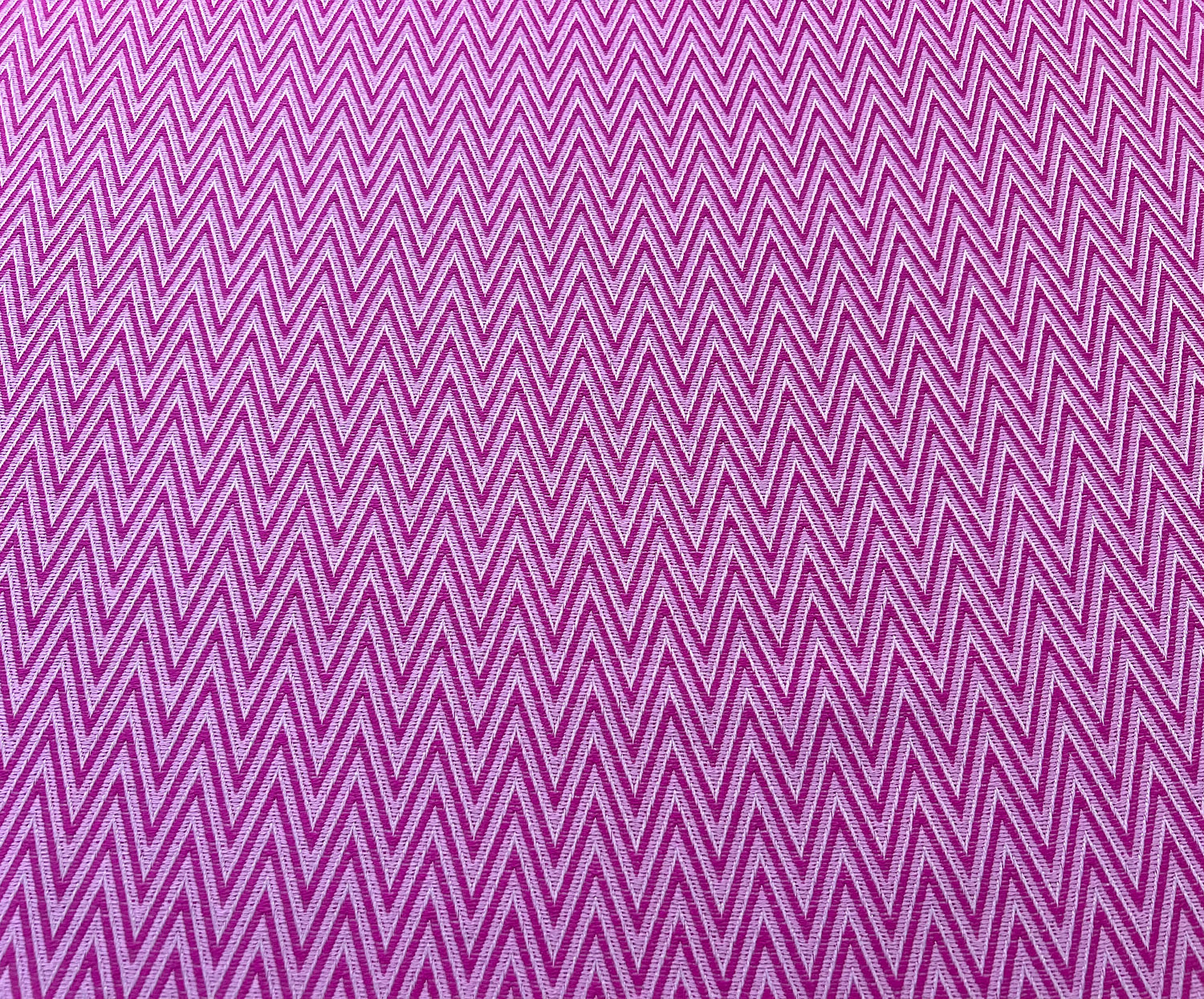 ZİKZAK DESENLİ KUMAŞ - PEMBE