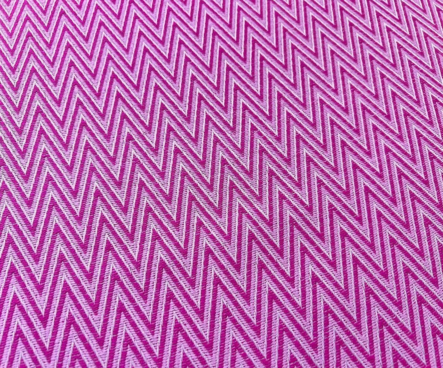 ZİKZAK DESENLİ KUMAŞ - PEMBE