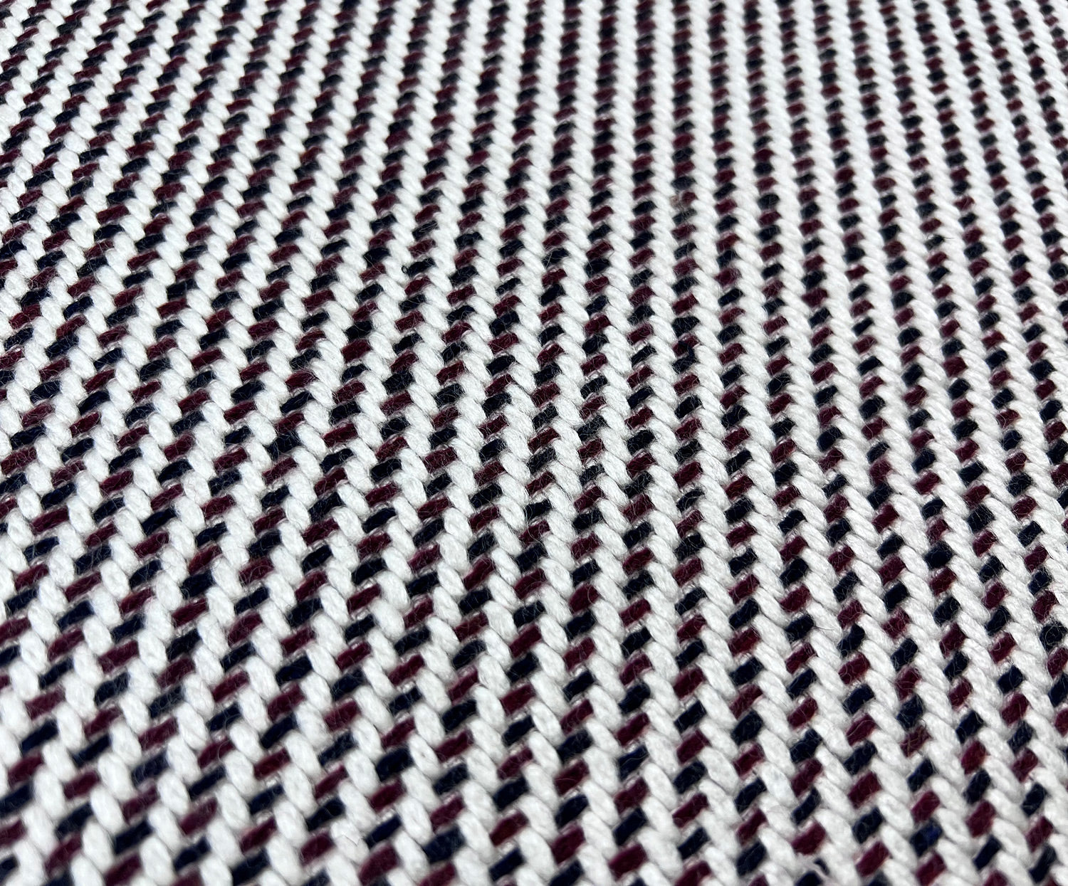 DESENLİ ŞANEL BUKLET KUMAŞ - BORDO
