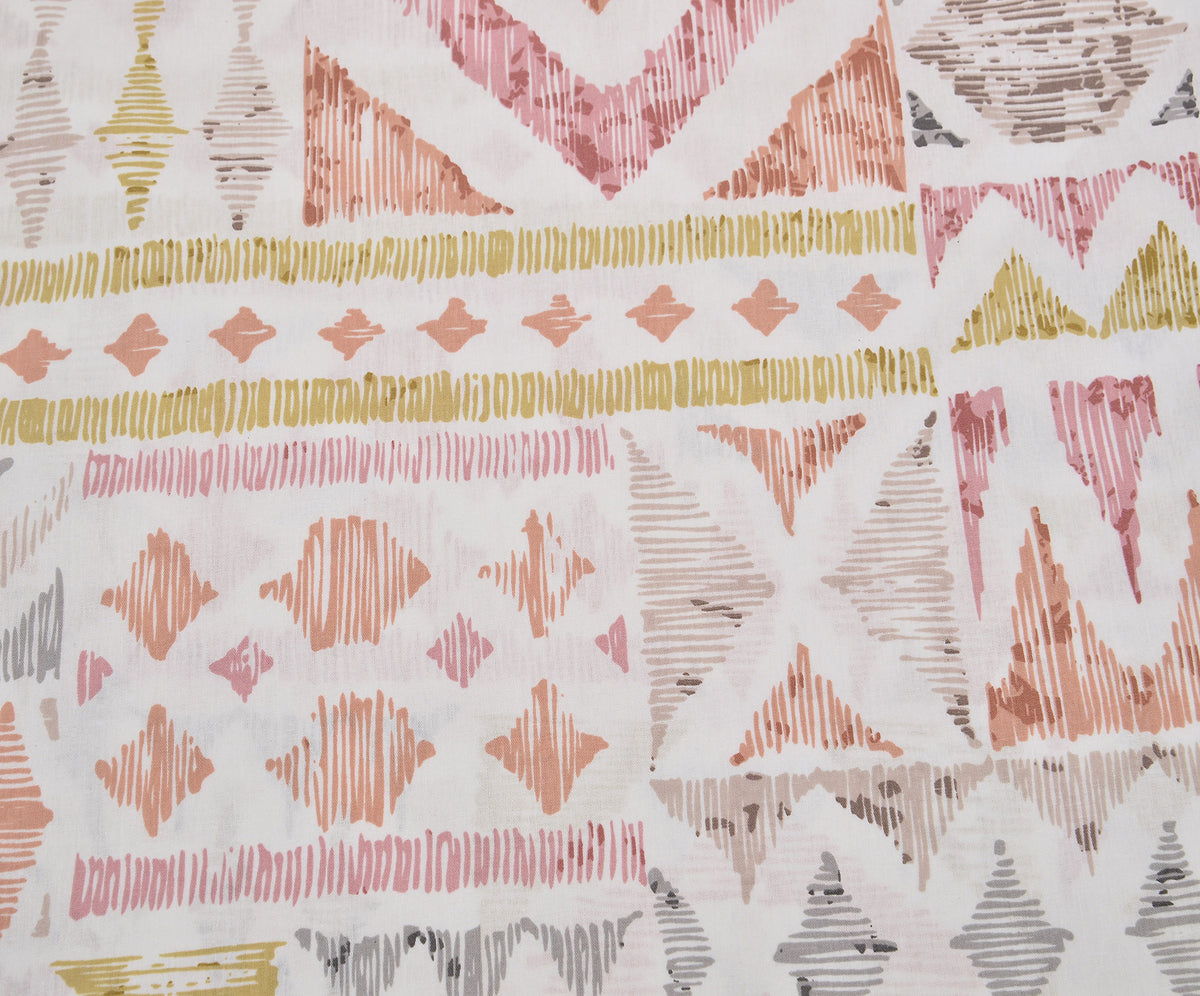 GEOMETRİK DESENLİ POPLİN KUMAŞ - PEMBE