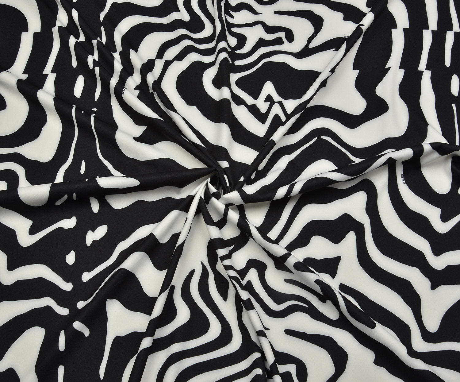 ZEBRA DESENLİ LİKRALI KUMAŞ - SİYAH