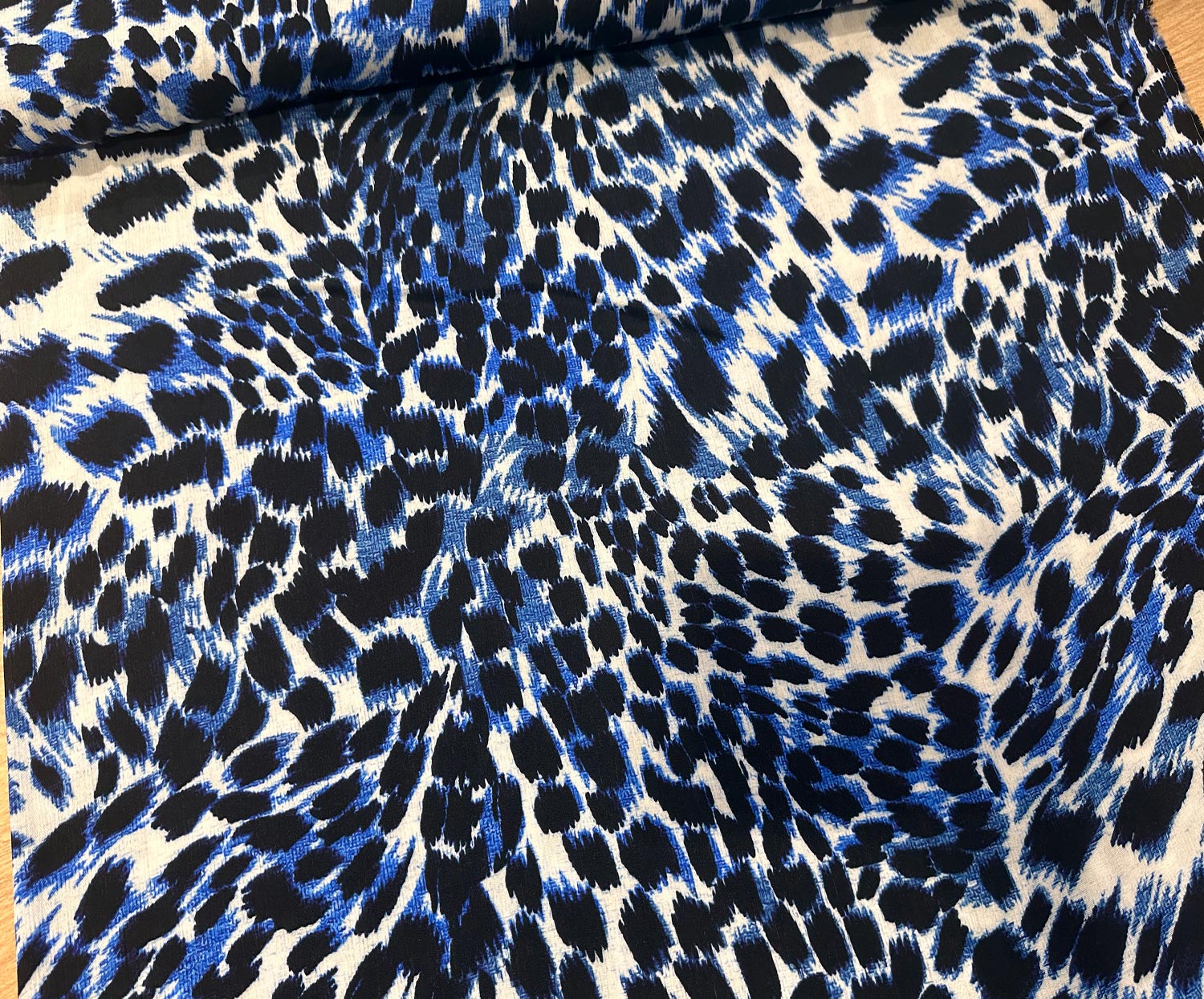 LEOPAR DESENLİ VİSKON KUMAŞ - MAVİ