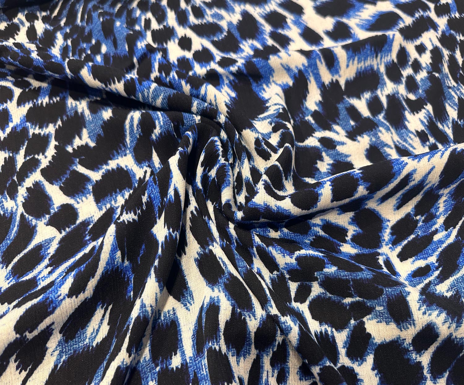 LEOPAR DESENLİ VİSKON KUMAŞ - MAVİ