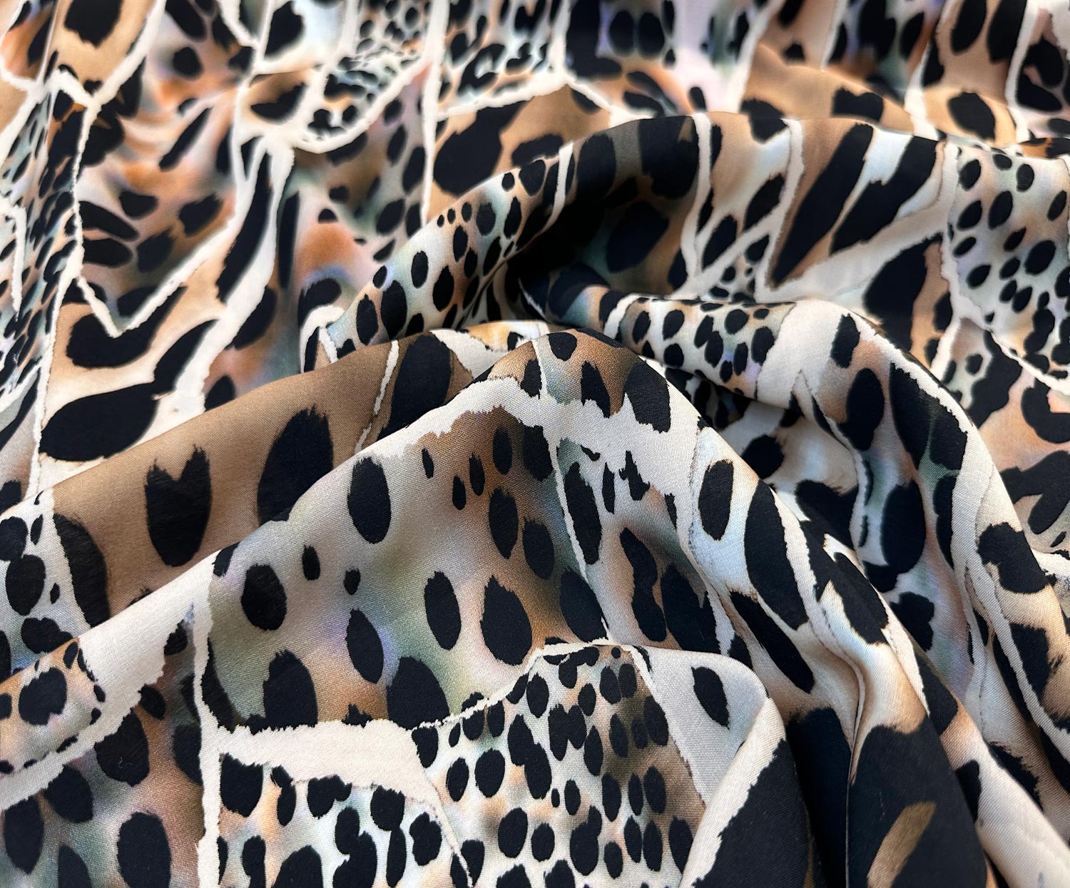 LEOPAR DESENLİ VİSKON VUAL KUMAŞ - HARMONİ