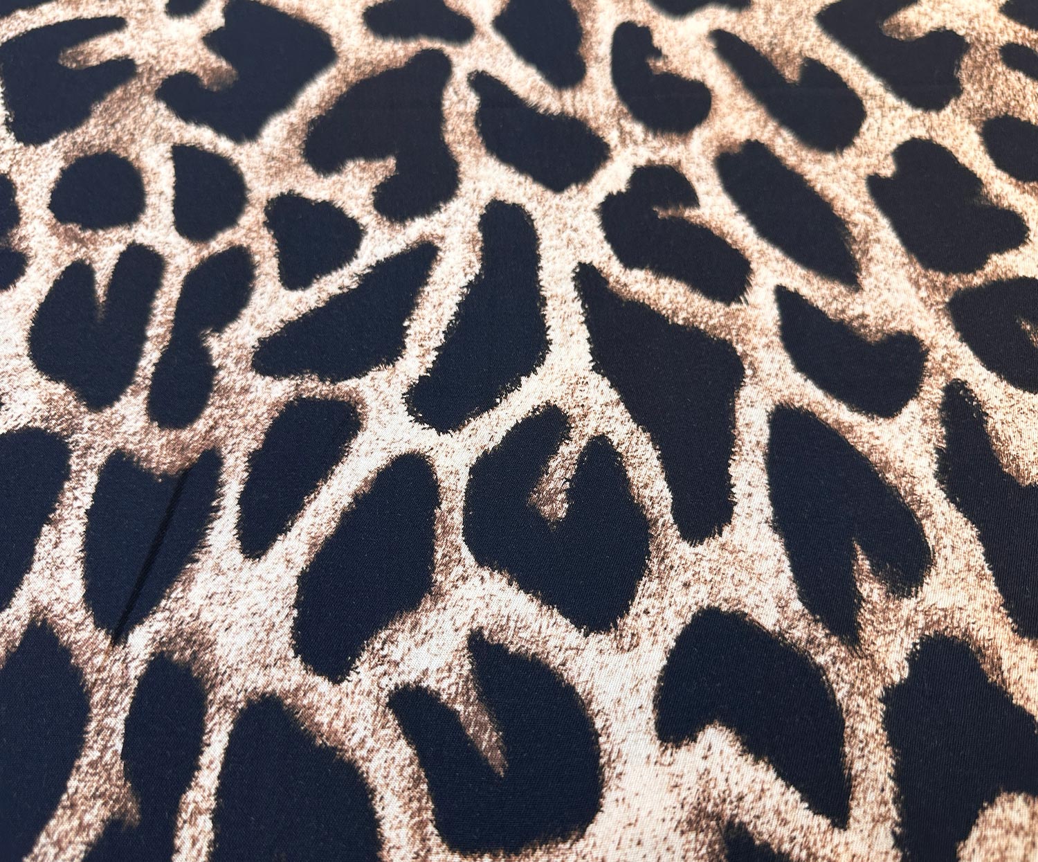LEOPAR DESENLİ VİSKON KUMAŞ - BEJ