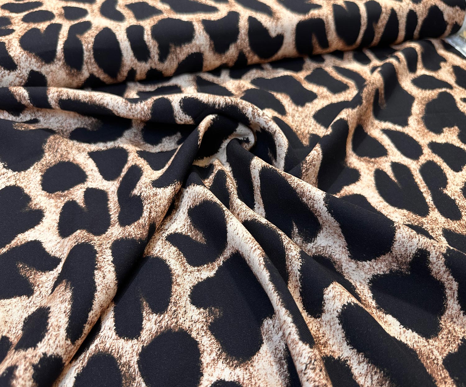 LEOPAR DESENLİ VİSKON KUMAŞ - BEJ