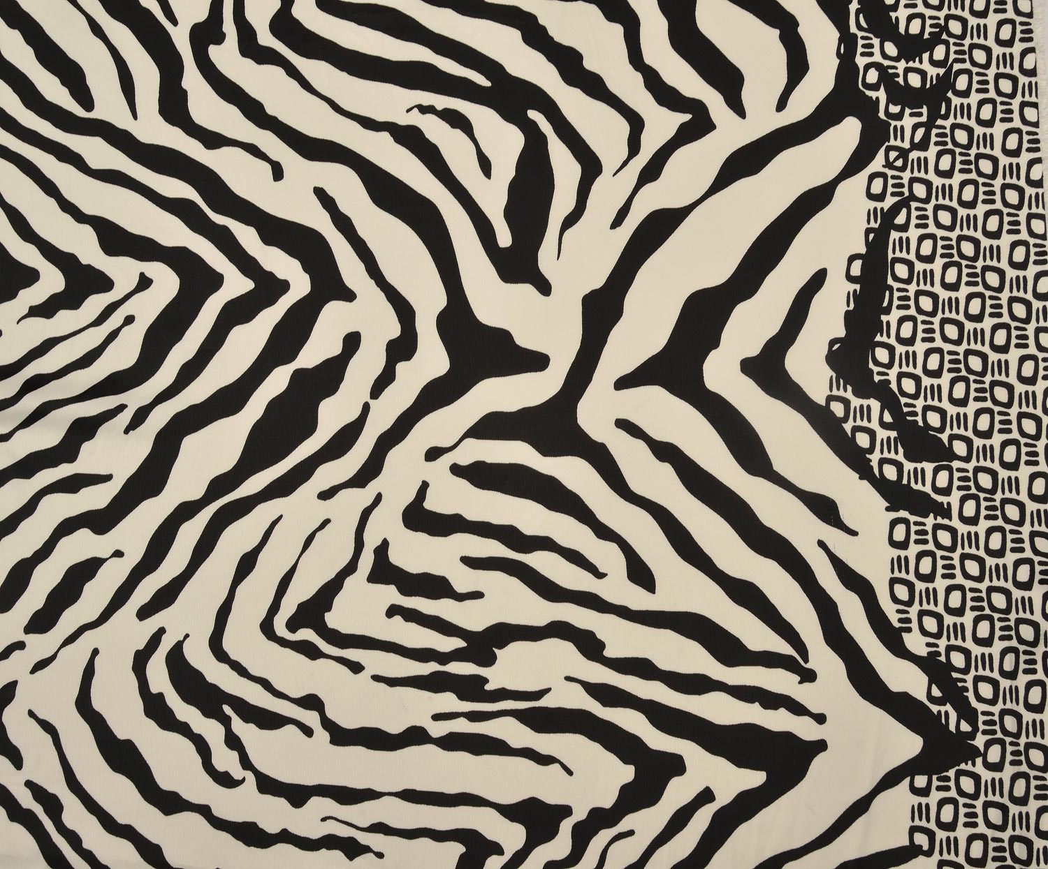 ZEBRA DESENLİ LİKRALI SATEN KUMAŞ - SİYAH