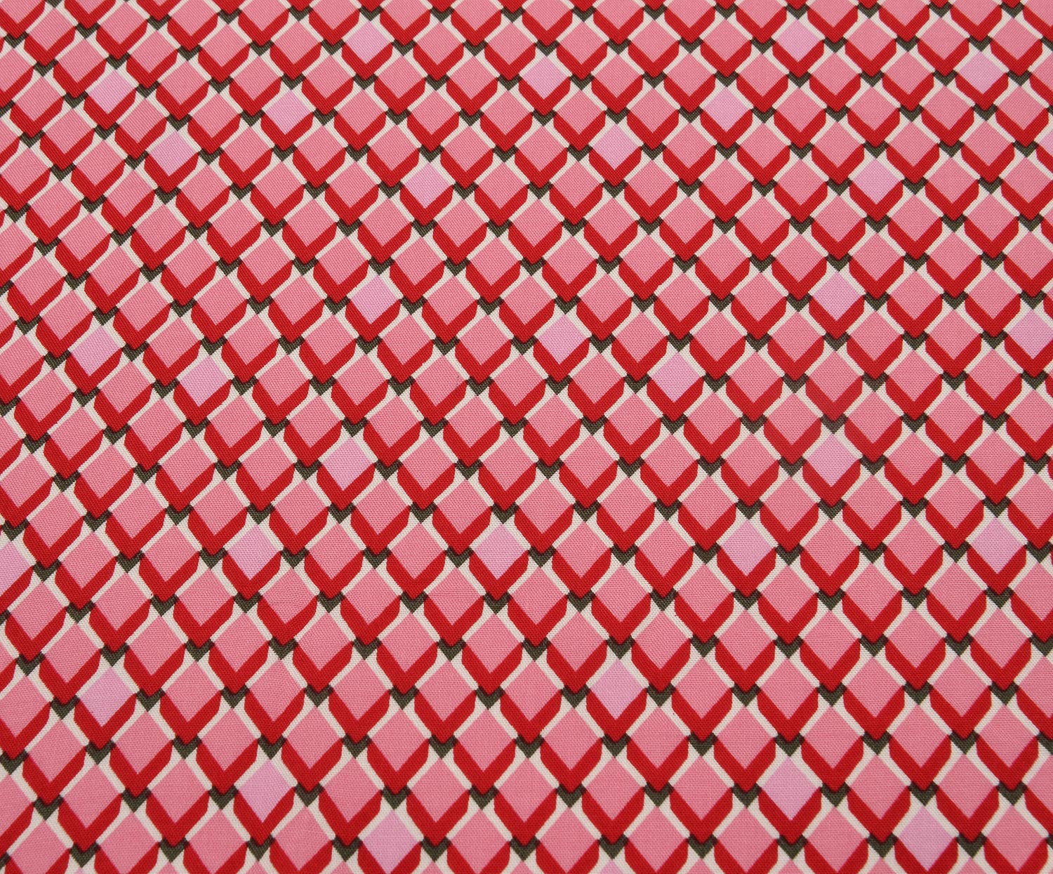 GEOMETRİK DESENLİ VİSKON KUMAŞ - PEMBE
