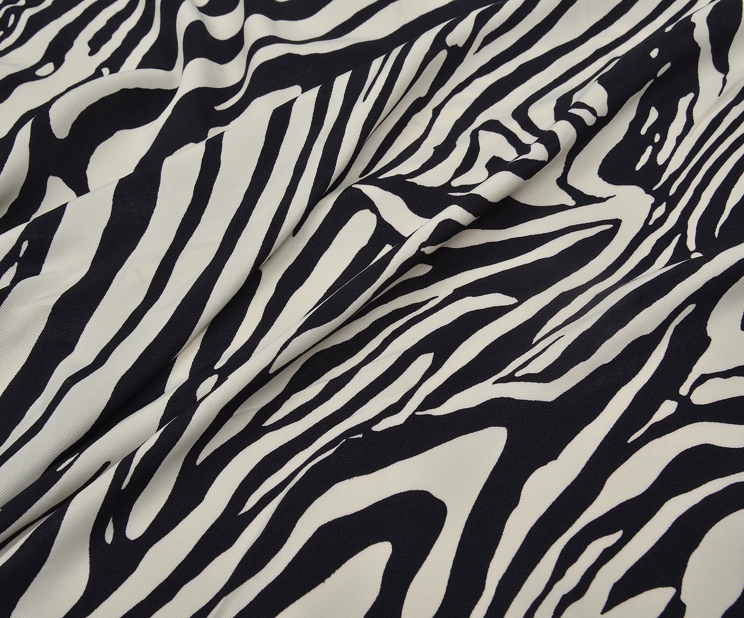 ZEBRA DESENLİ SATEN KUMAŞ - SİYAH