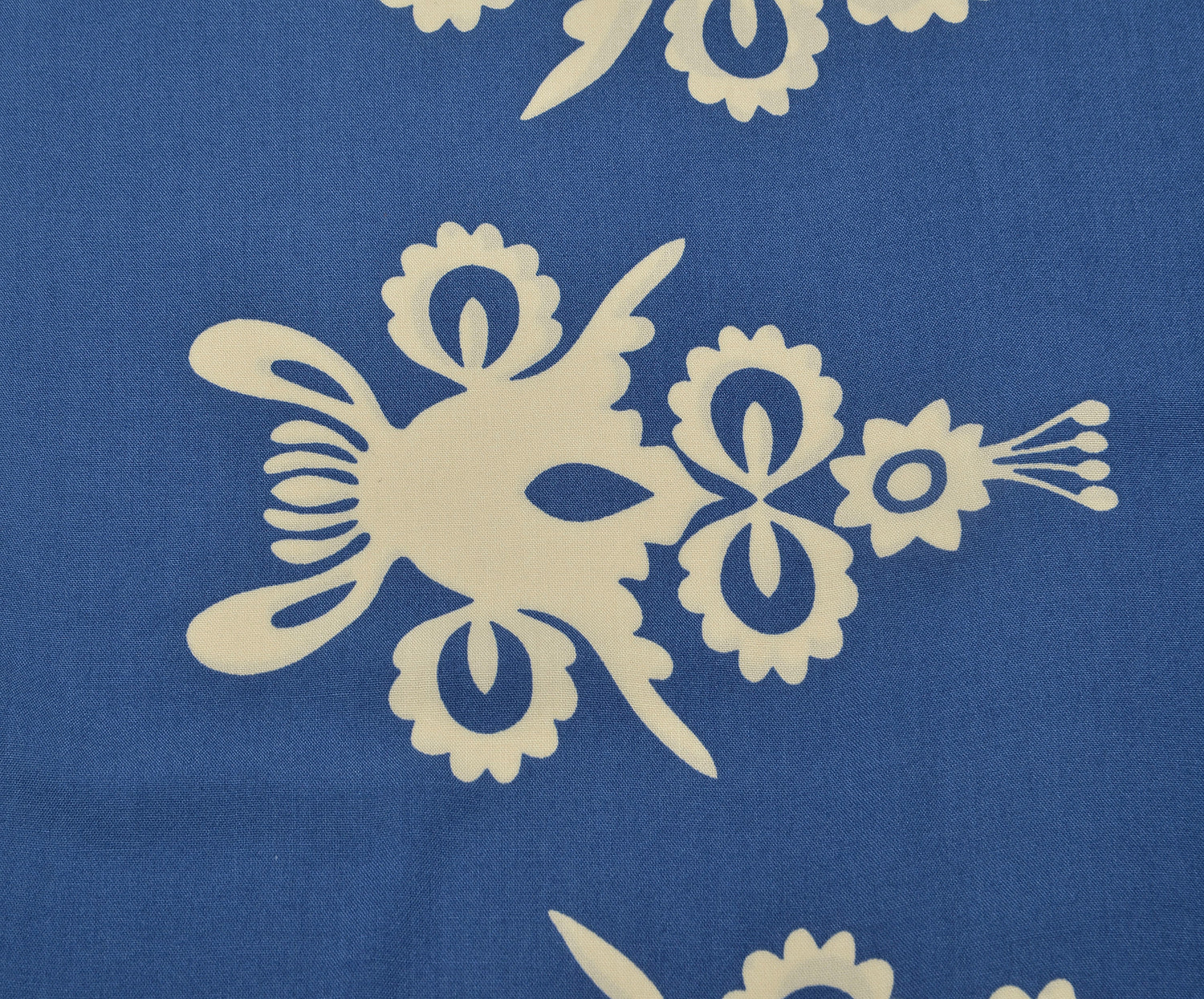 DESENLİ VİSKON KUMAŞ - SAKS