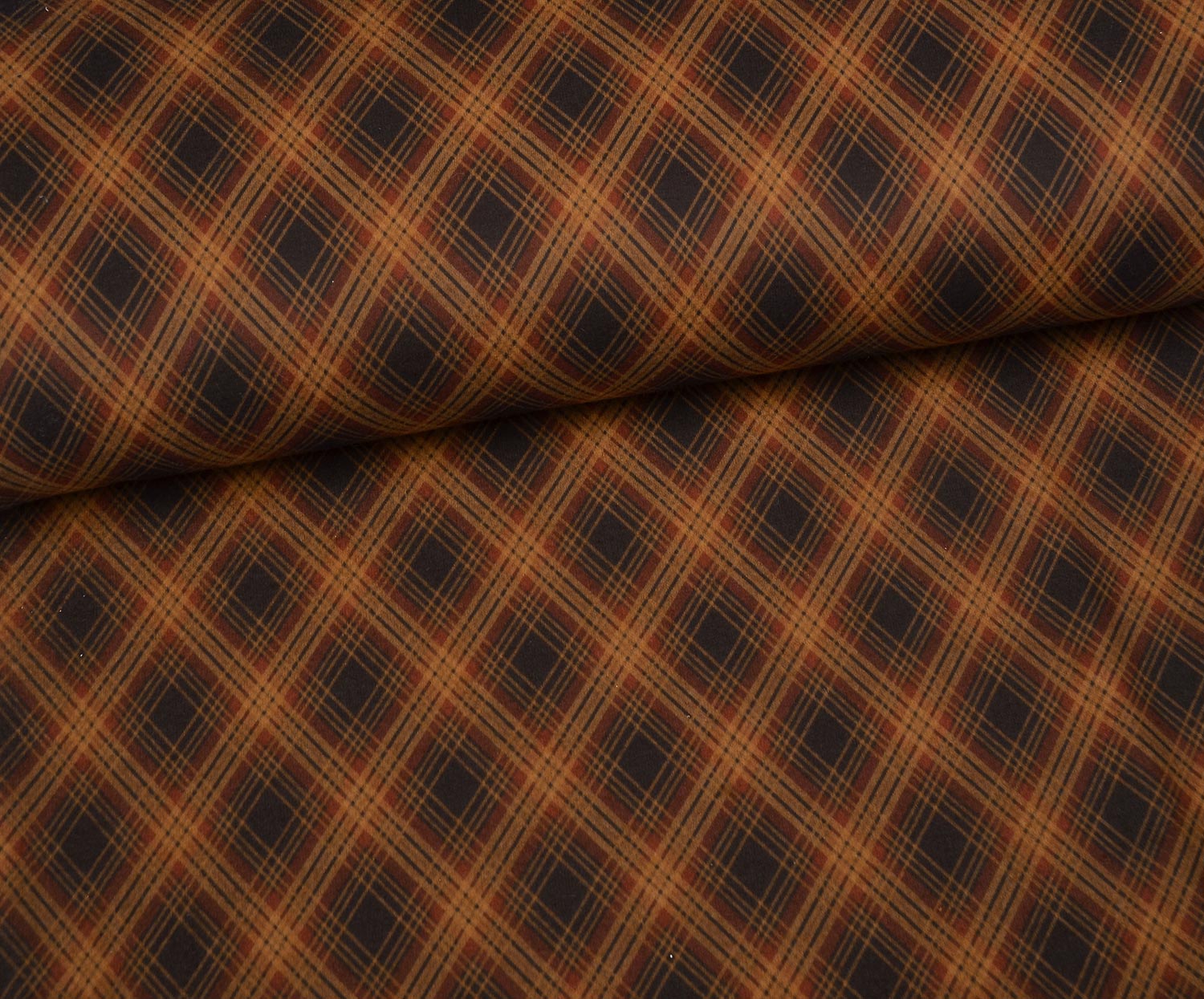 GEOMETRİK DESENLİ ANGORA KUMAŞ - TABA