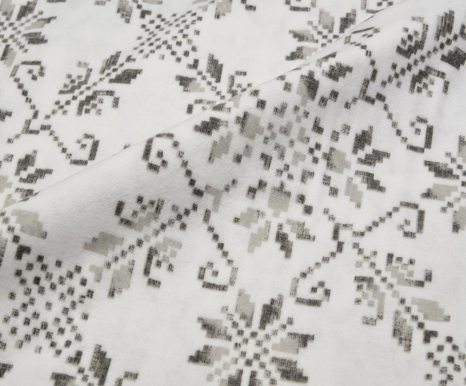 FLANEL ETNİK DESENLİ PAZEN KUMAŞ - GRİ