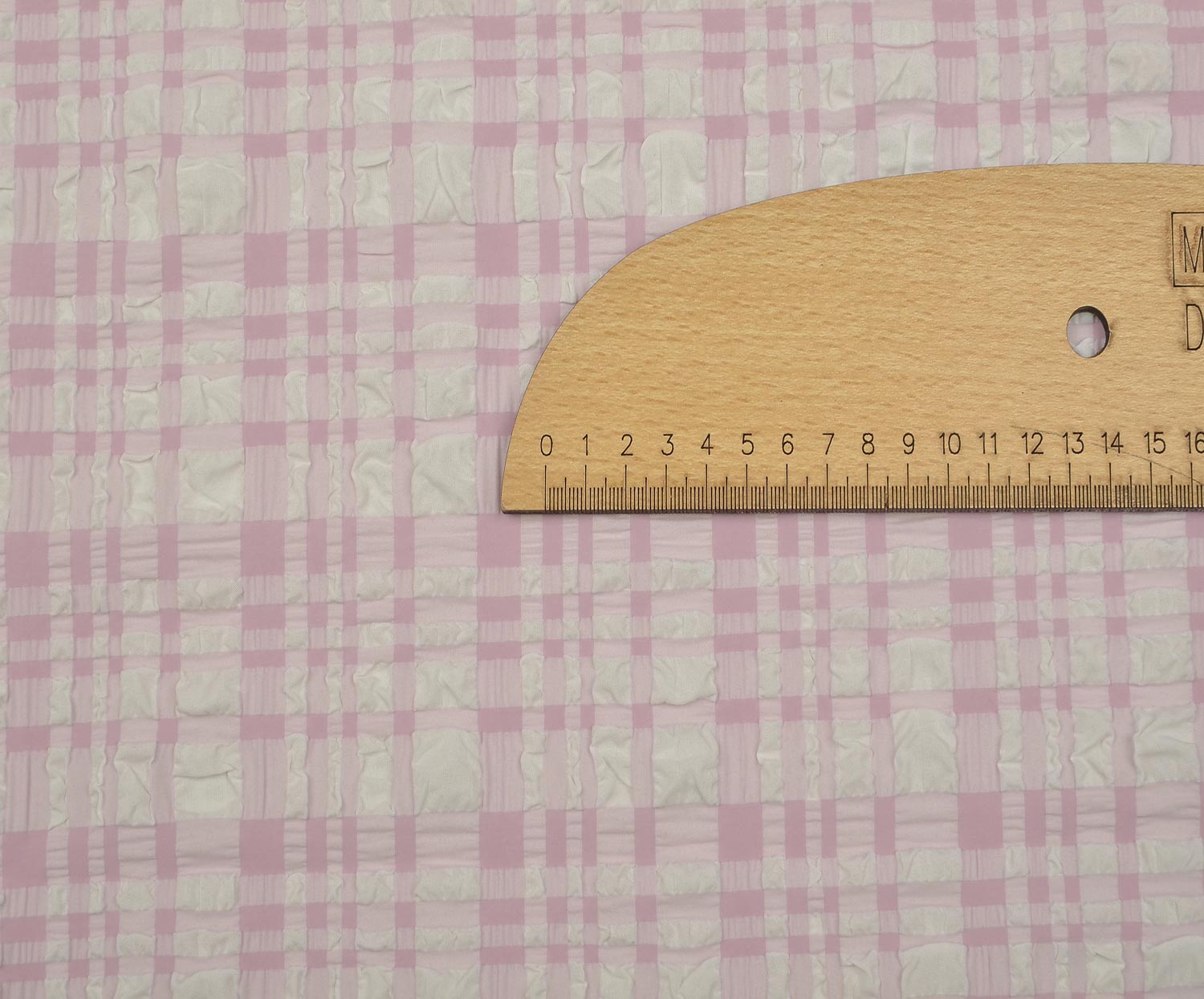 KABARTMA DESENLİ EKOSE KUMAŞ - PEMBE
