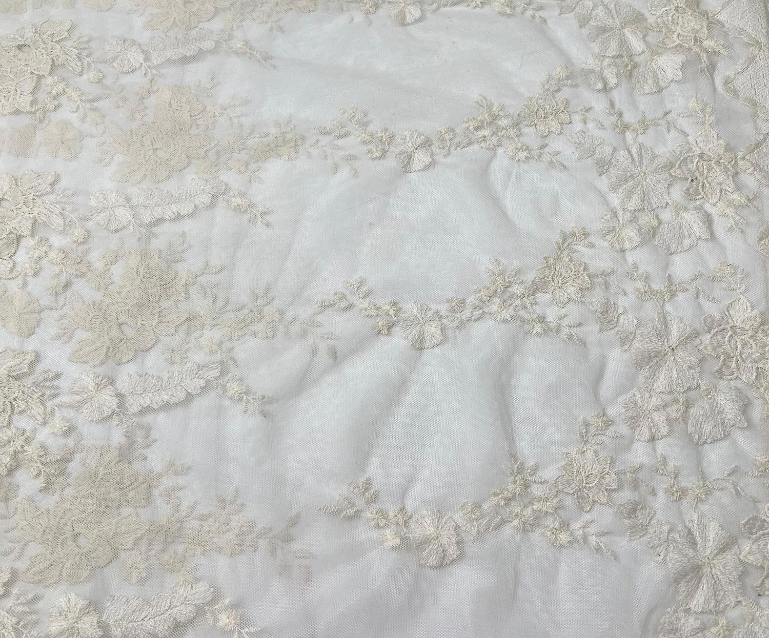 ABİYELİK DANTEL KUMAŞ - EKRU