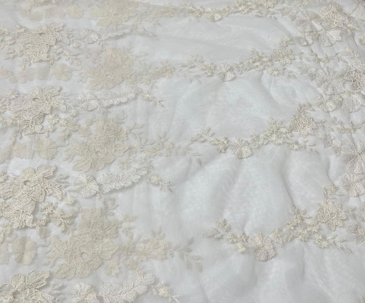 ABİYELİK DANTEL KUMAŞ - EKRU
