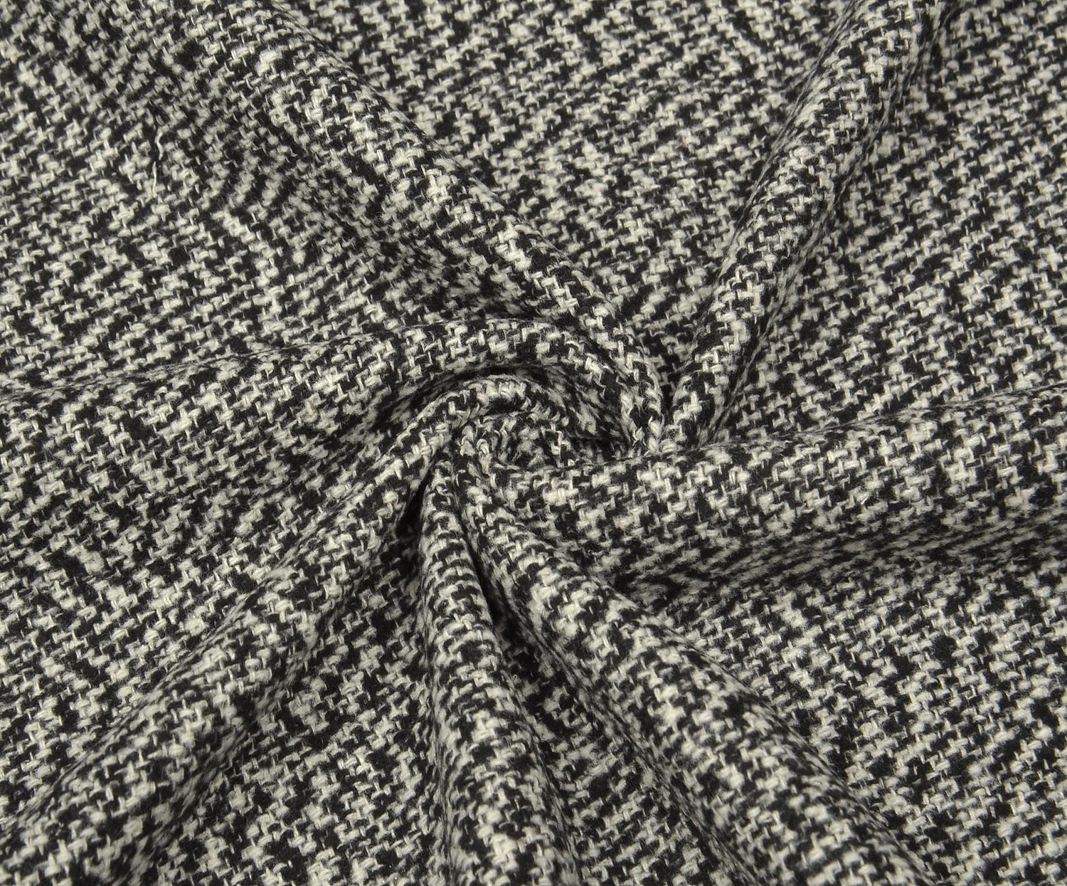TÜVİT ŞANEL KUMAŞ - SİYAH