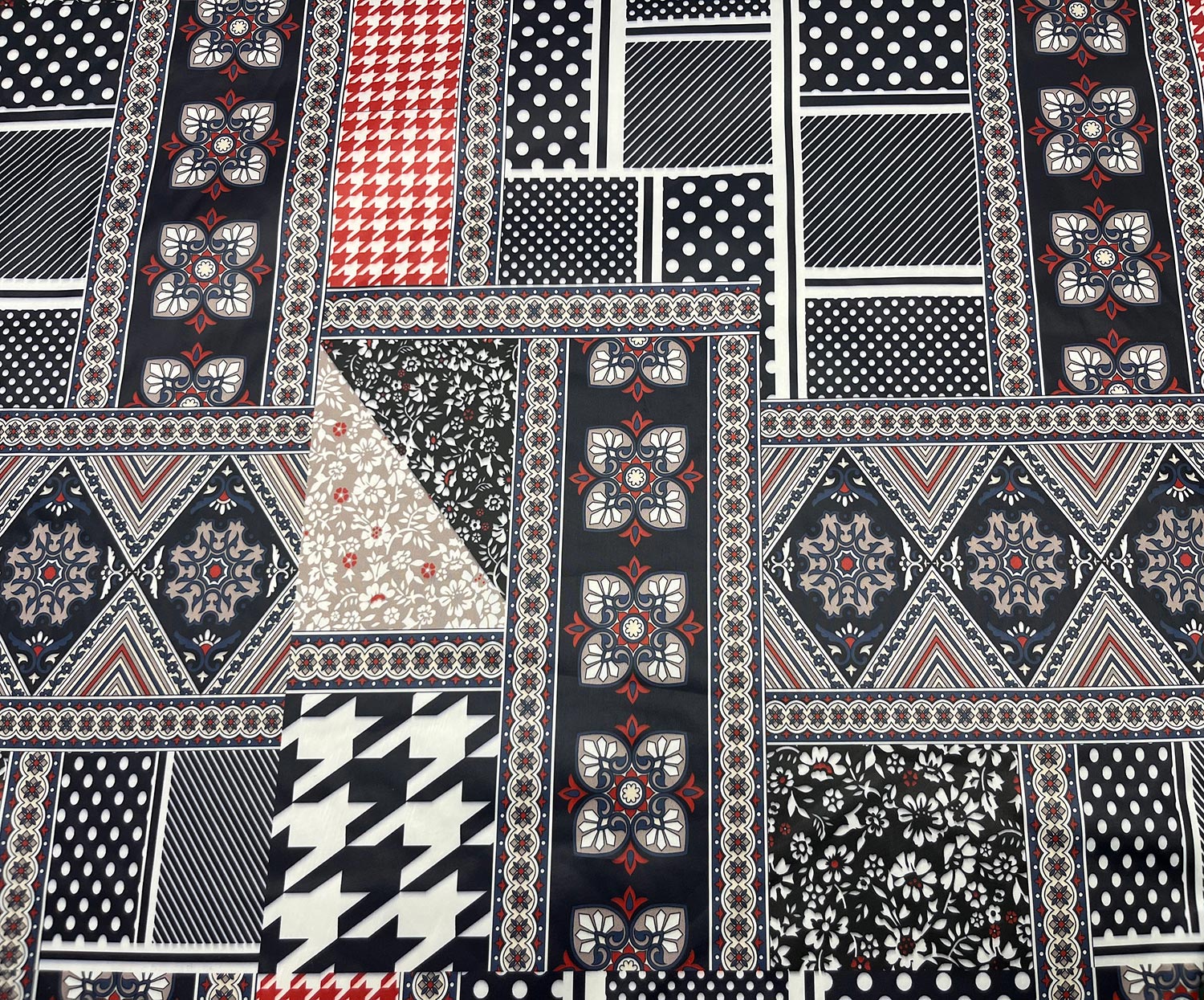 DESENLİ PARAŞÜT KUMAŞ - SİYAH