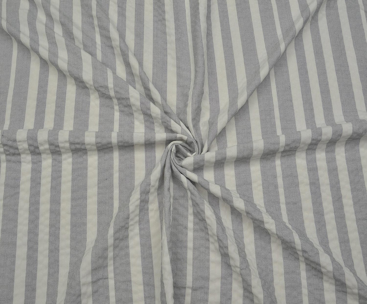 STRIPED EMBOSSED COTTON FABRIC - BLACK