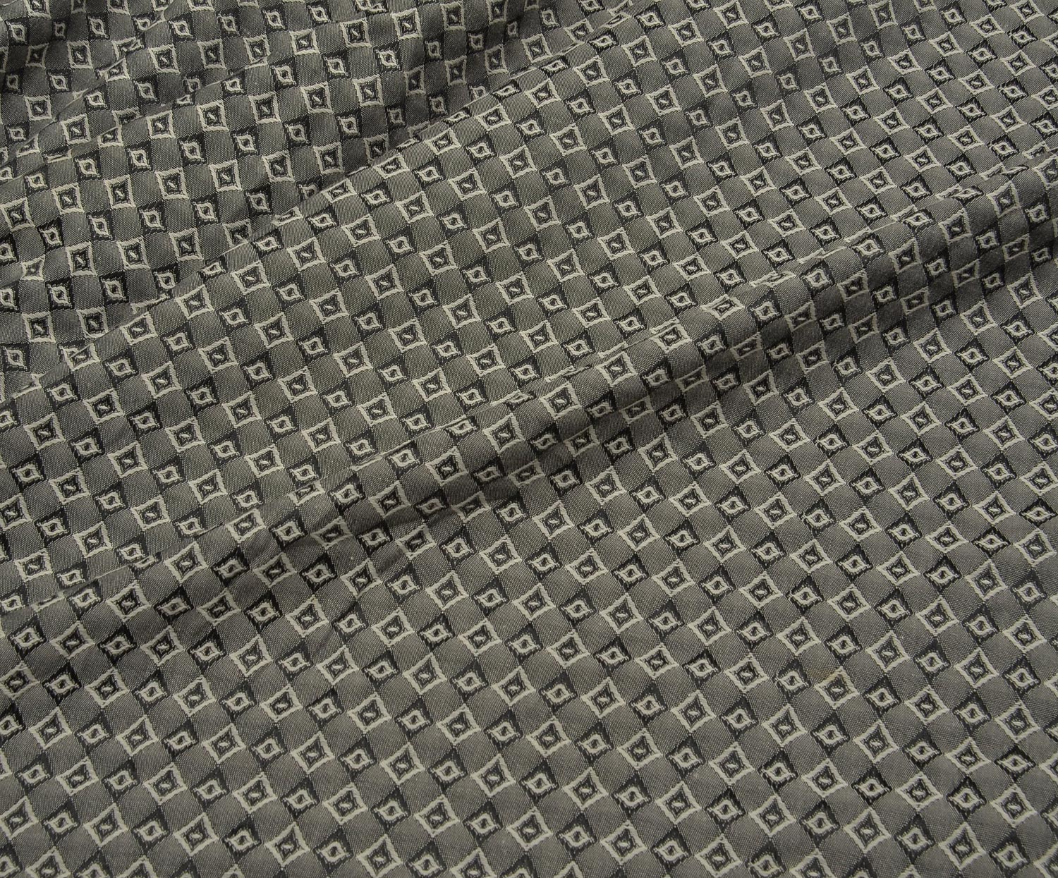 BAKLAVA PATTERN COTTON FABRIC - GREY