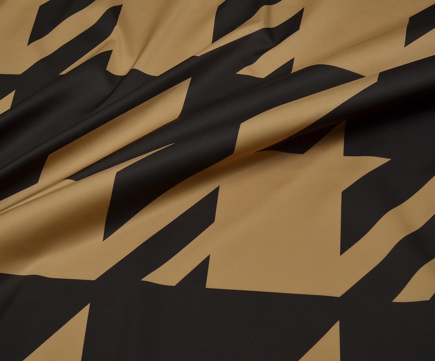 PATTERNED PARACHUTE FABRIC - BLACK