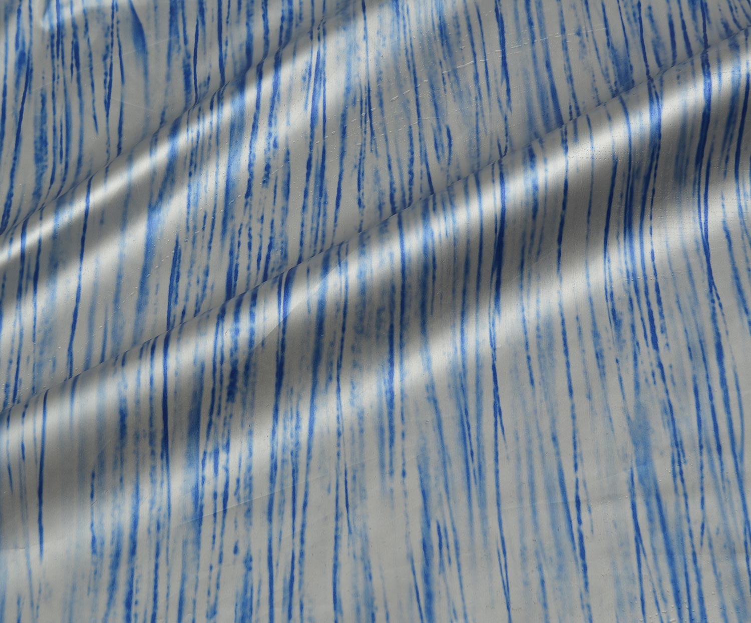 PATTERNED PARACHUTE FABRIC - GREY