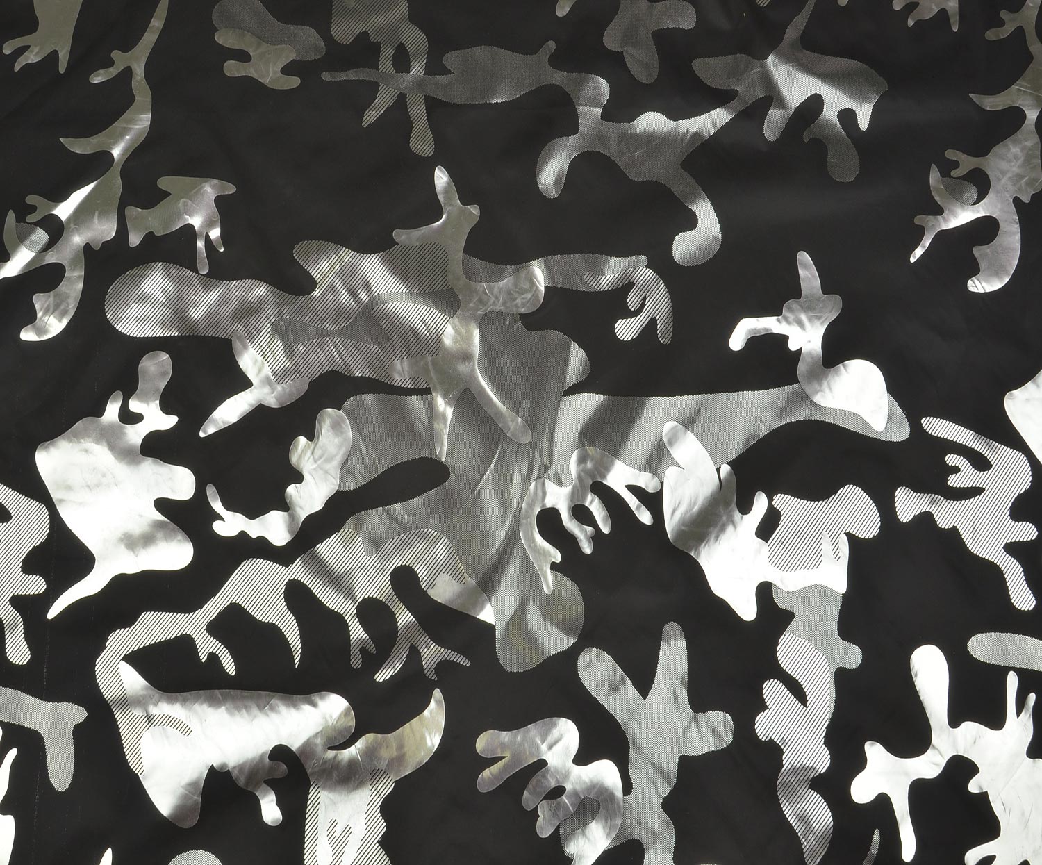 PATTERNED PARACHUTE FABRIC - BLACK