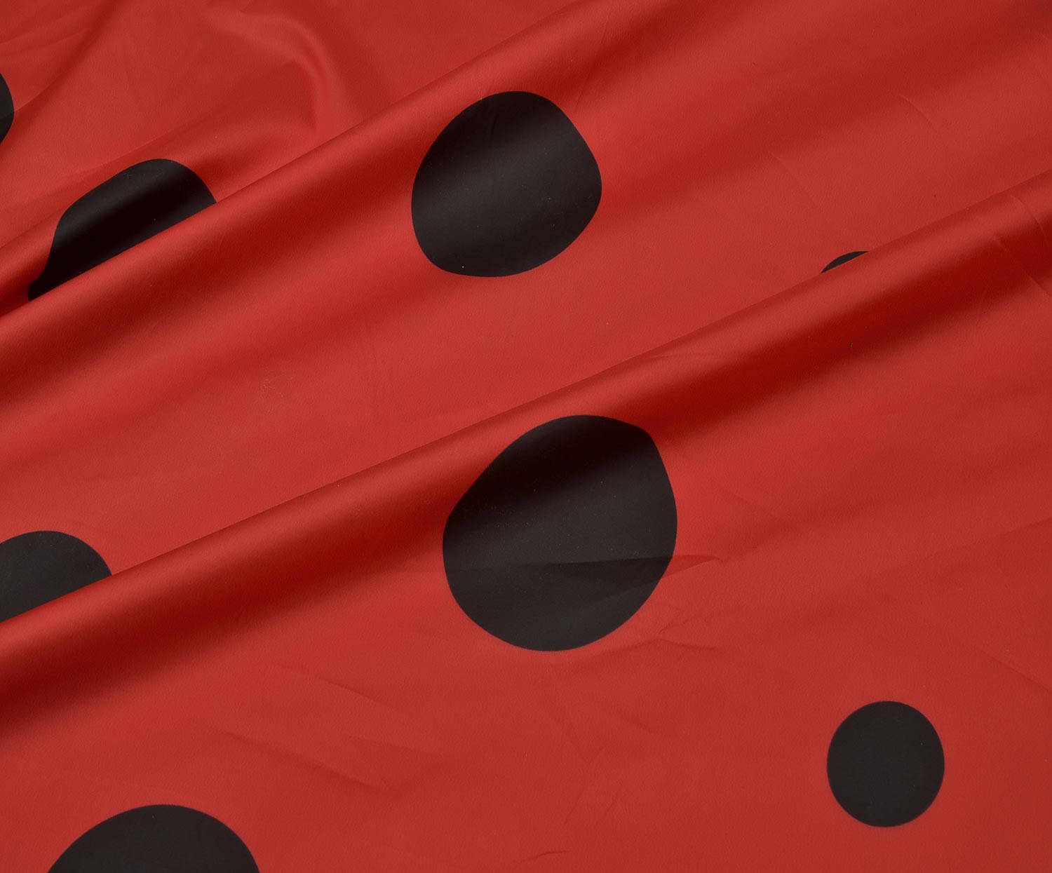 PATTERNED PARACHUTE FABRIC - RED
