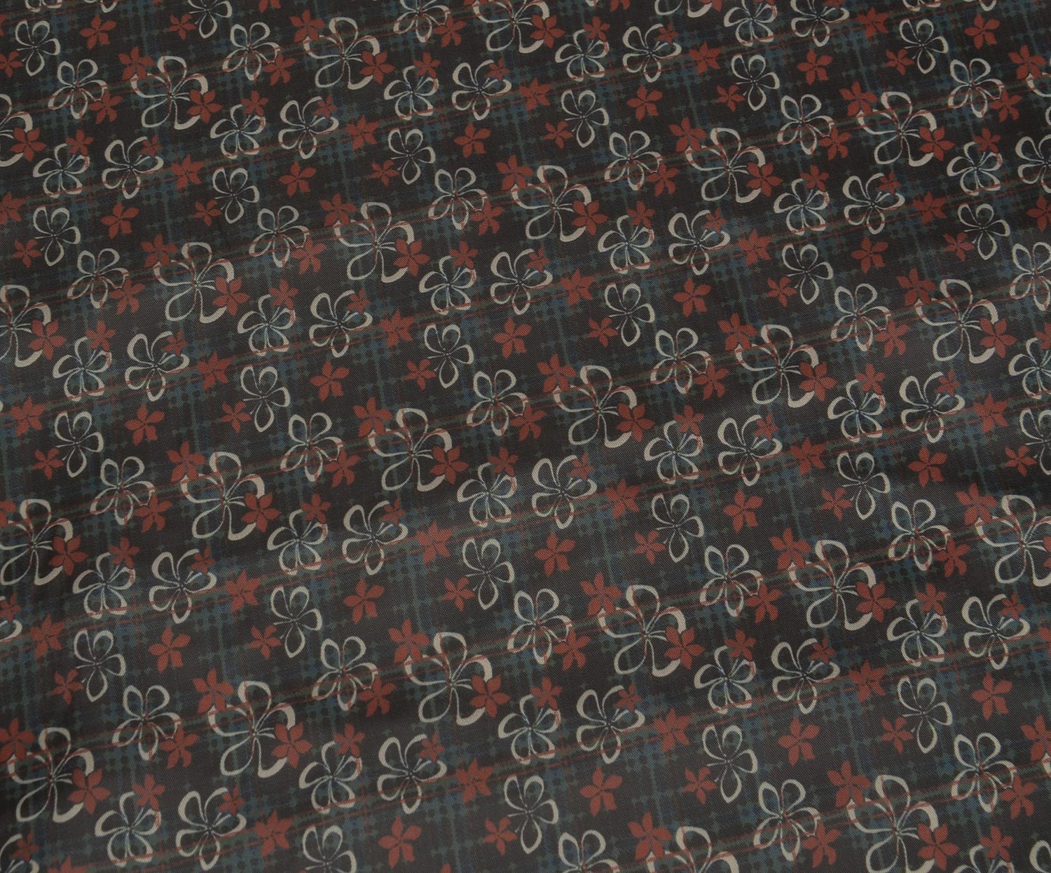 PATTERNED PARACHUTE FABRIC - BLACK