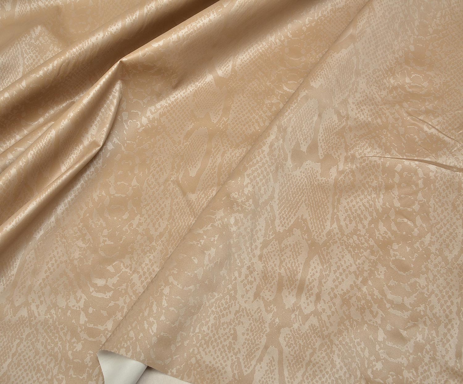 PATTERNED PARACHUTE FABRIC - MINK