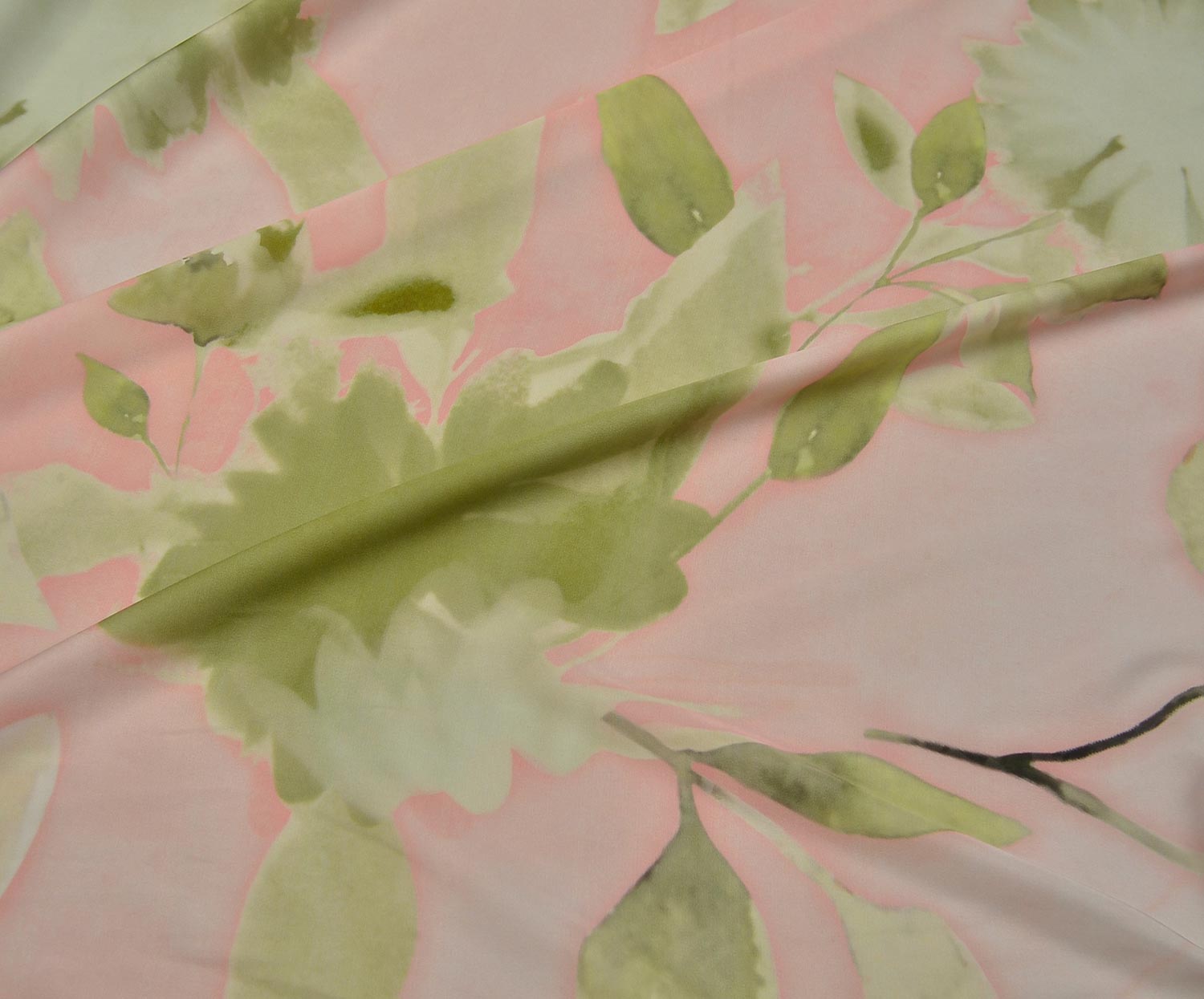 ÇİÇEKLİ SATEN KUMAŞ - PEMBE