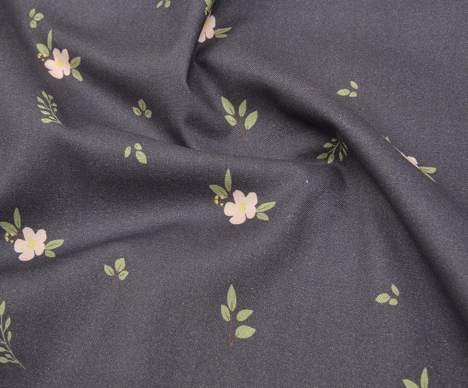 EGYPTIAN COTTON FLORAL PATTERN - NAVY