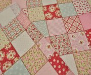 MISIR PAMUĞU PATCHWORK ÇİLEK BAHÇESİ DESEN - PEMBE