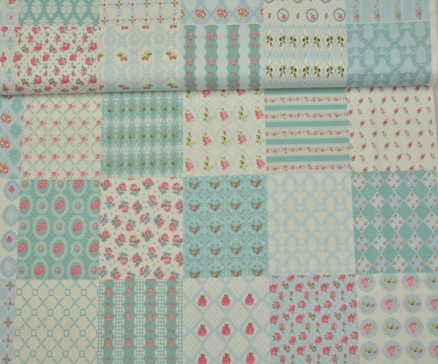 MISIR PAMUĞU PATCHWORK GÜL DESEN - MAVİ