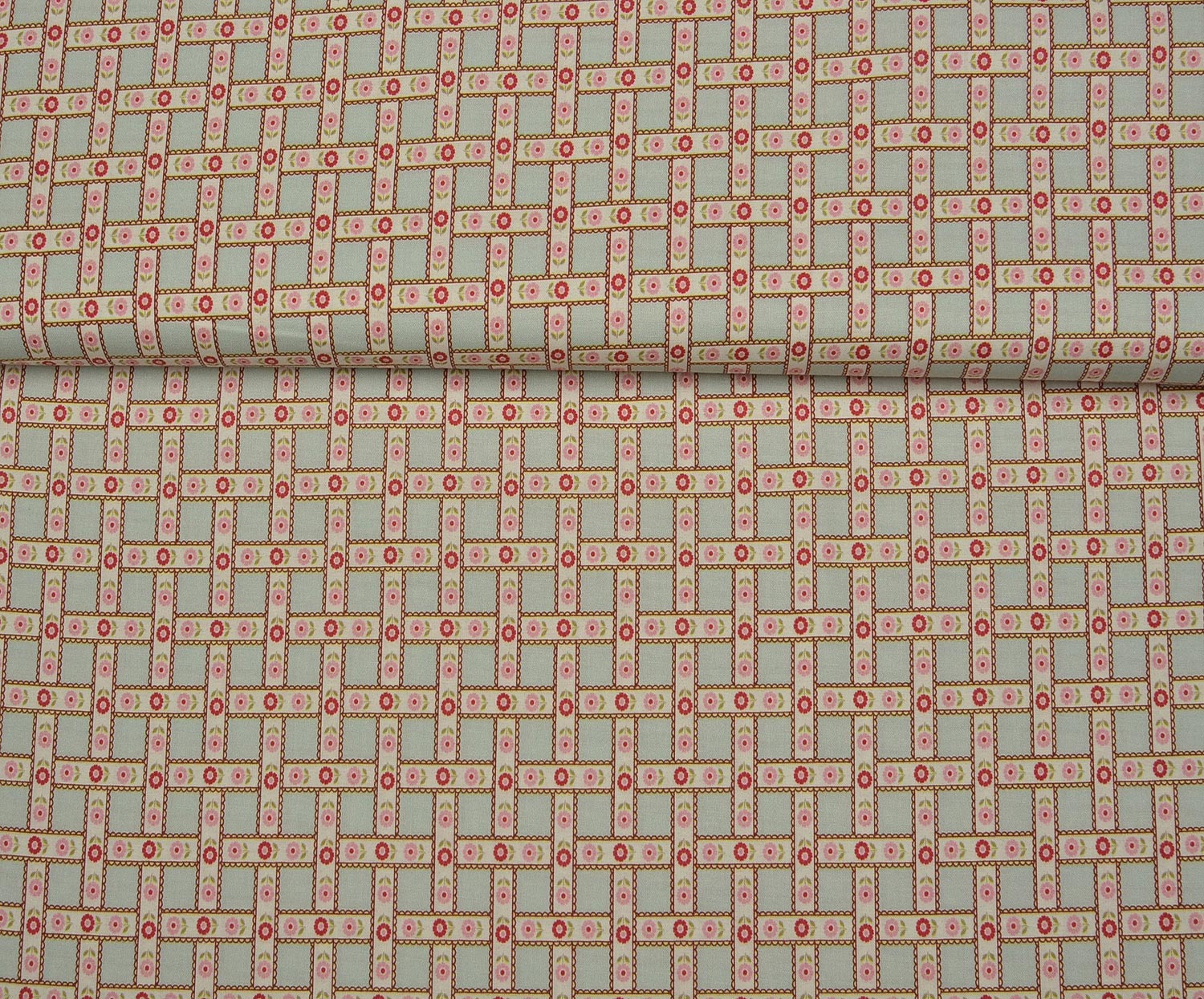 EGYPTIAN COTTON FLORAL WICKER PATTERN - MINT